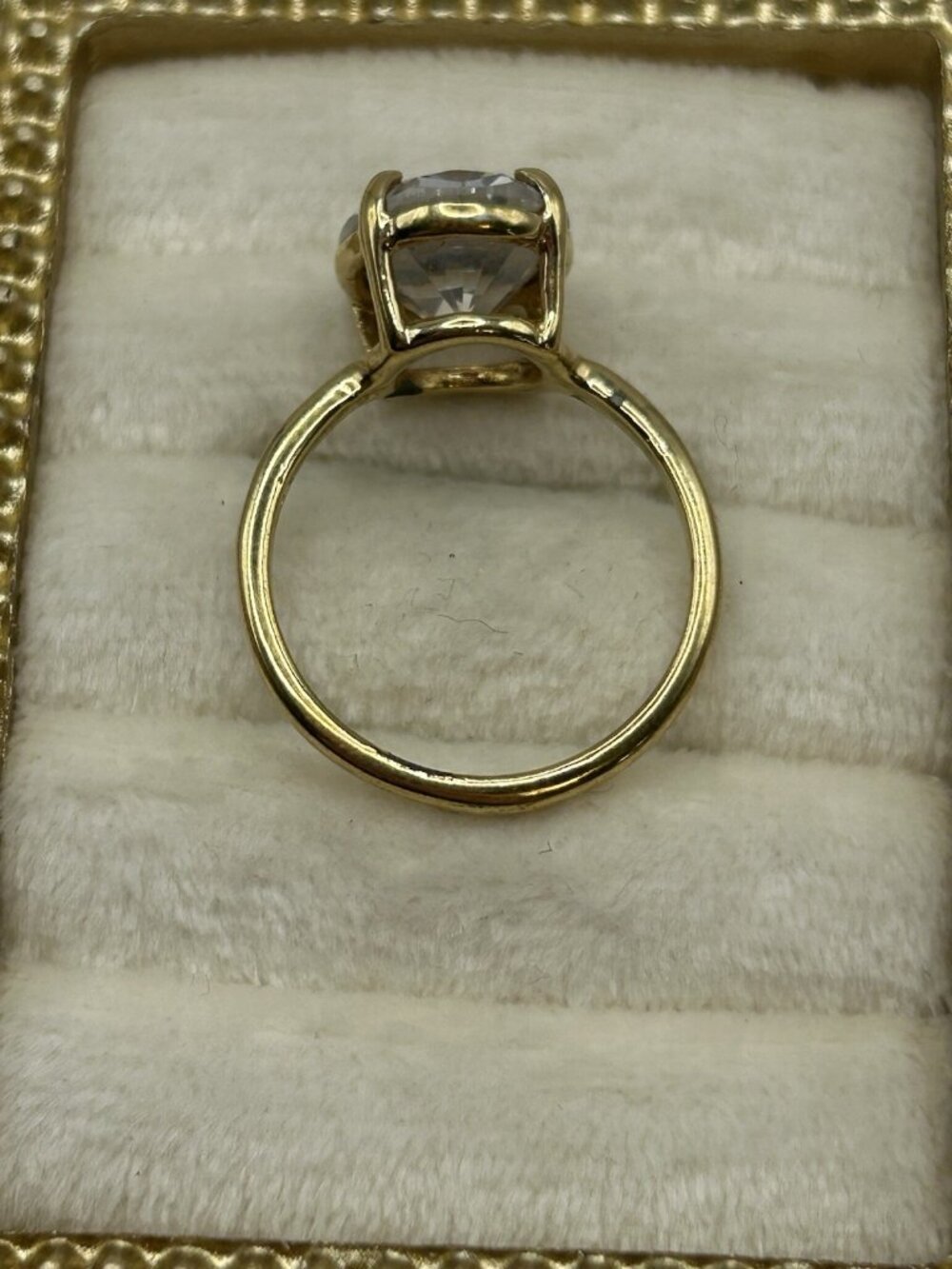 Vintage Gold Tone Large Clear Glass Solitaire Ring Size 7.5 Costume Jewelry Gift - Picture 7 of 13